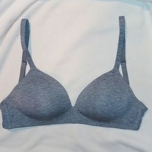 LOVE by GAP 34D Heather Grey Breathe Wireless Bra